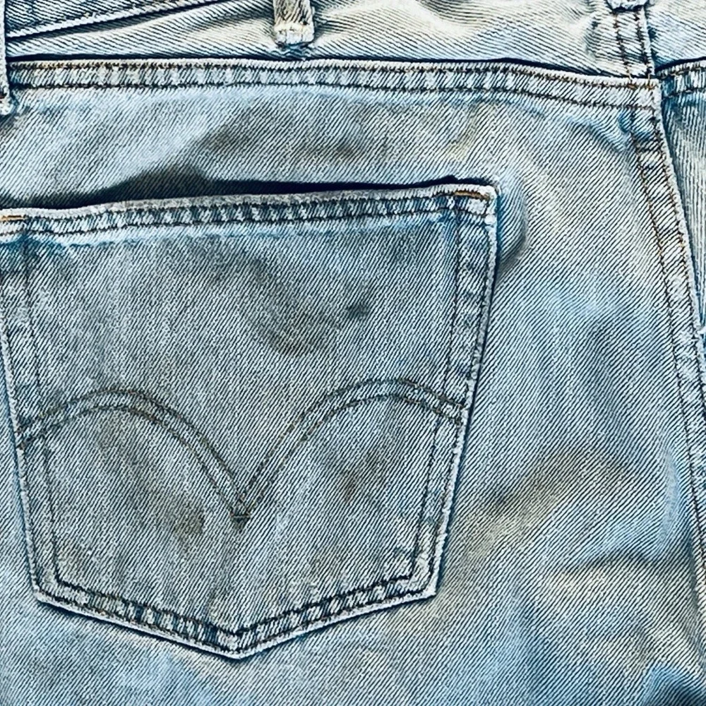 Levis 505 Jeans‎ Mens 38x32 Medium Wash Straight Fit Denim Work Grunge Thrashed